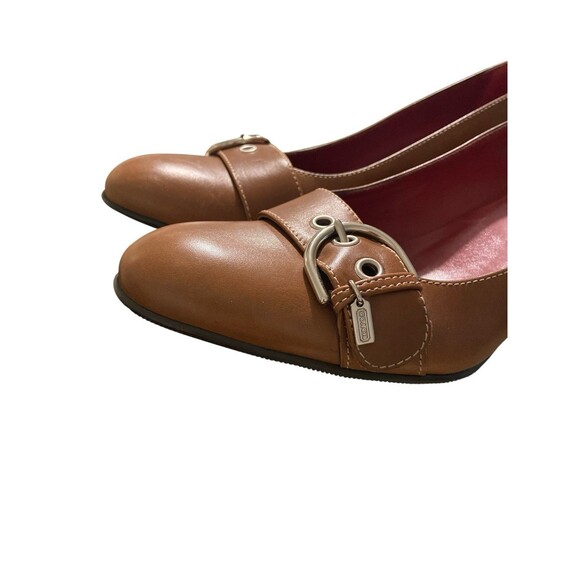 Coach Women’s Brown Leather Heels Sz 9.5B Buckle Accent Round Toe Classic Pumps - Picture 4 of 10